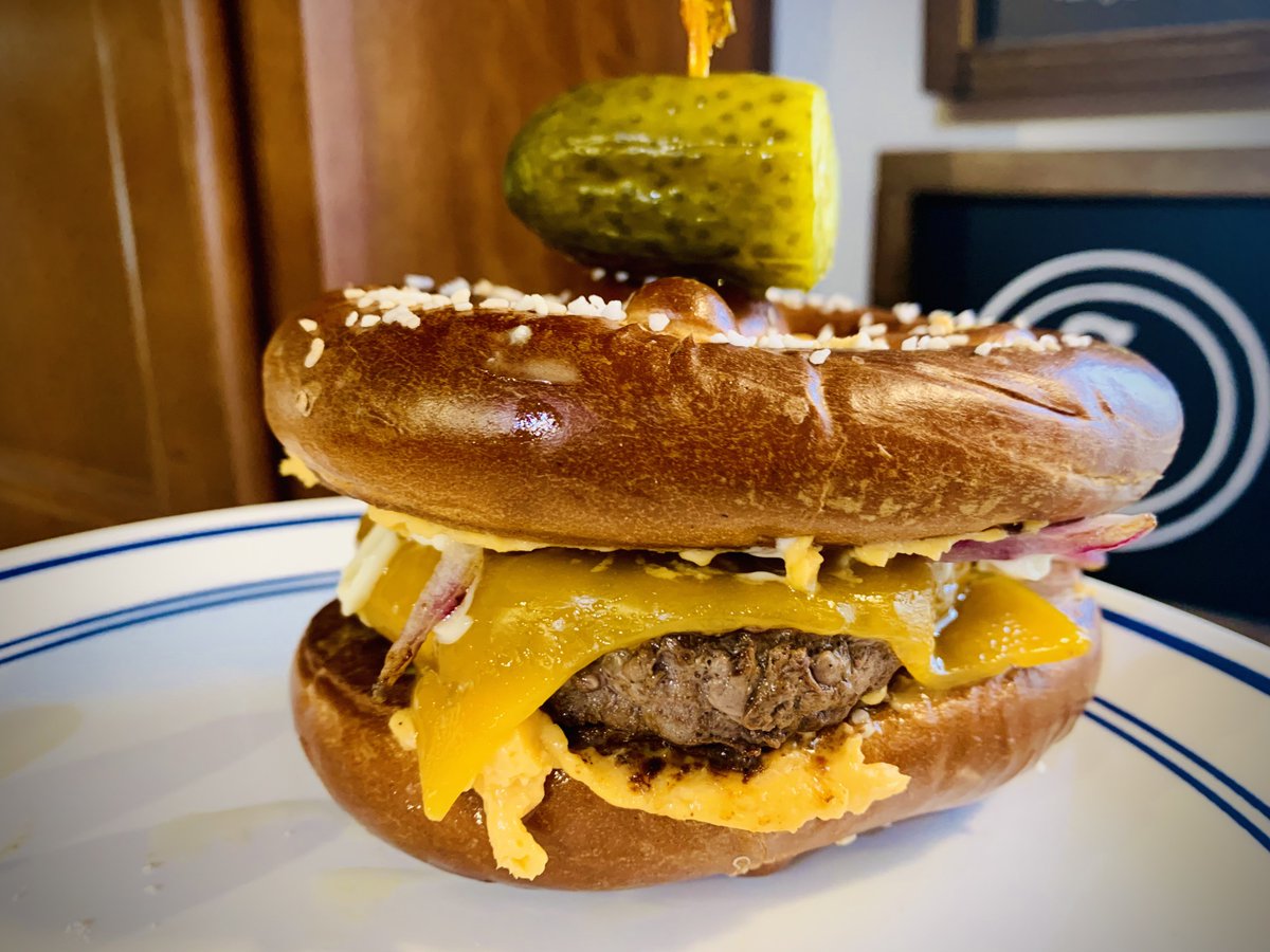 TheComiskeyKid's tweet photo. From the kitchen of the Comiskey Kid- the “Big Bavarian double cheddar butter burger”. Two soft Bavarian pretzels with soft cheese spread, 1/4lb angus butter fried burger topped with sharp cheddar, onions, &amp; beer mustard. Garnished with a German pickle. 😋 Warning- not healthy https://t.co/9lVviM2y46