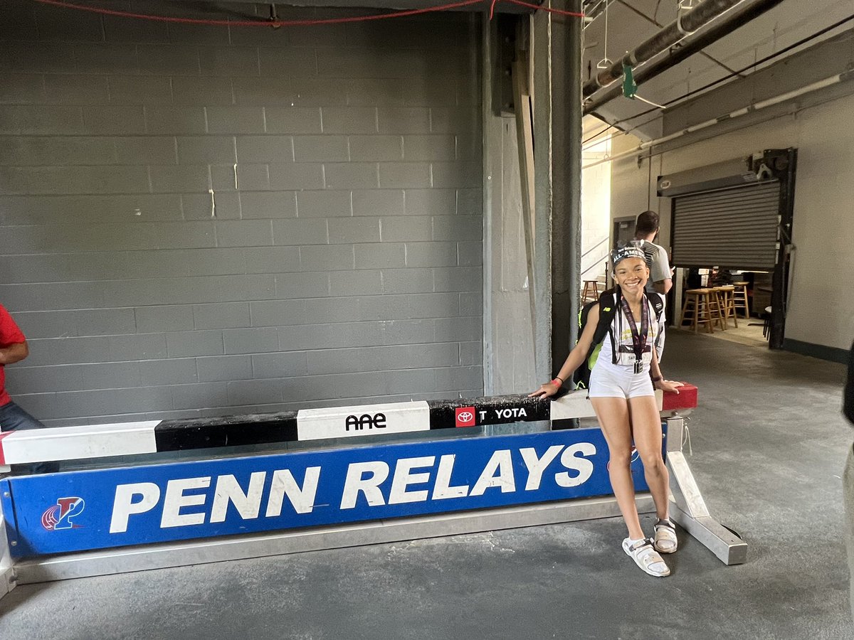 And that’s a Wrap!! 
I finished New Balance Nationals Outdoor with 3 PR’s!

2023 FRESHMAN ALL-AMERICAN

100M 3rd Place 11.82🔥
200M 2nd Place 23.93🔥
400M 1st Place 55.38🔥

FEELING BLESSED! 

#triplethreattatum #NBNationals