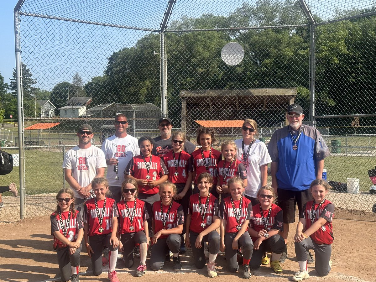 Congrats to the first year 10u Richville Roadrunners on taking 3rd place this weekend! Way to battle through 9 games in the last 2 days! Can’t wait to see what you all will accomplish! <a href="/PerrySoftball/">Perry Softball</a> @PERRYHS_