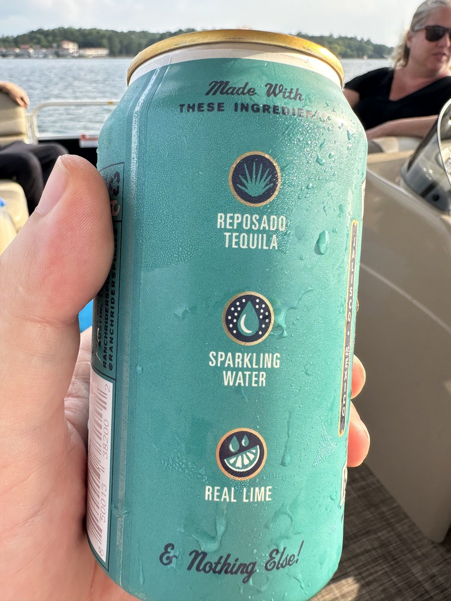 #drinkcheck  I’m not one for hard seltzer but I do love ranch water on a pontoon boat. 

#LakeHamilton