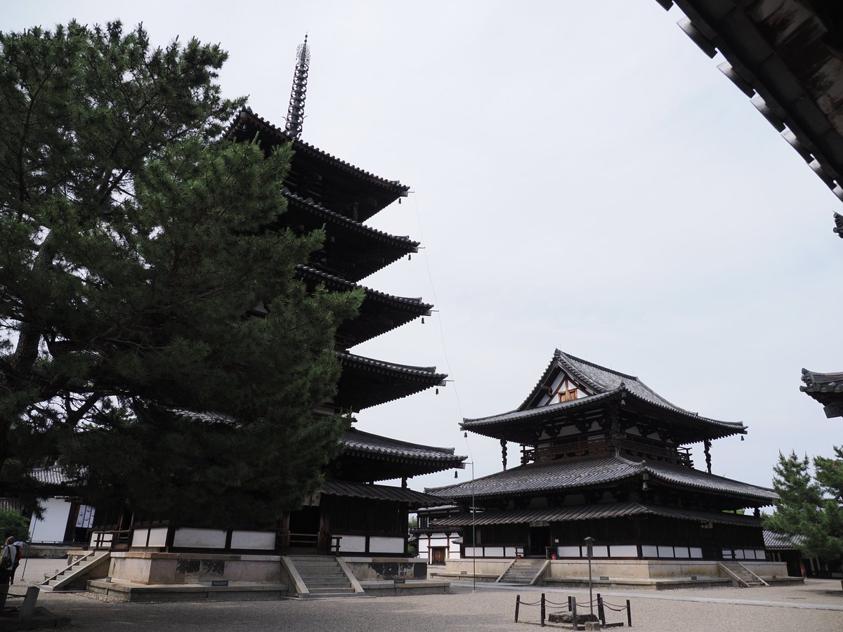 おはようございます。
言わずとしれた
法隆寺
#ファインダー越しの私の世界
#写真好きな人と繋がりたい
#マイクロフォーサーズ
#OMSYSTEM #OM1