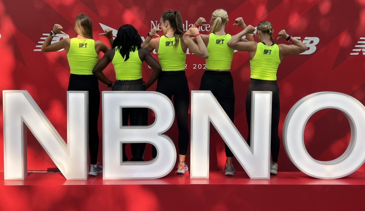 New Balance Nationals success!

4x200 -Bella, Mia, Kailey, Leila finished 7th in a stacked race! 

4x400 -Leila,Bella, Cailee,Mia ran a solid time and finished 19th! 

Mia Reaugh had a solid 400.

Kailey was 5th in the 800 - earning All American honors!