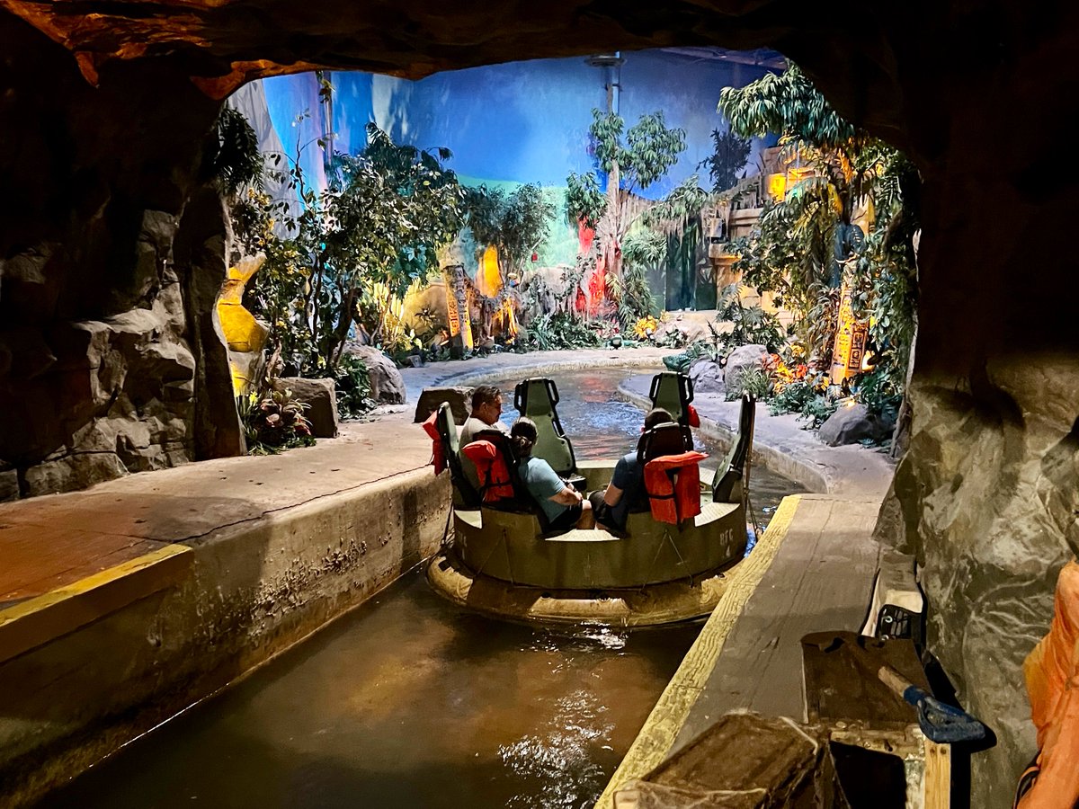 Attractions 360° on Twitter "Did you guys know the Rainforest Cafe in