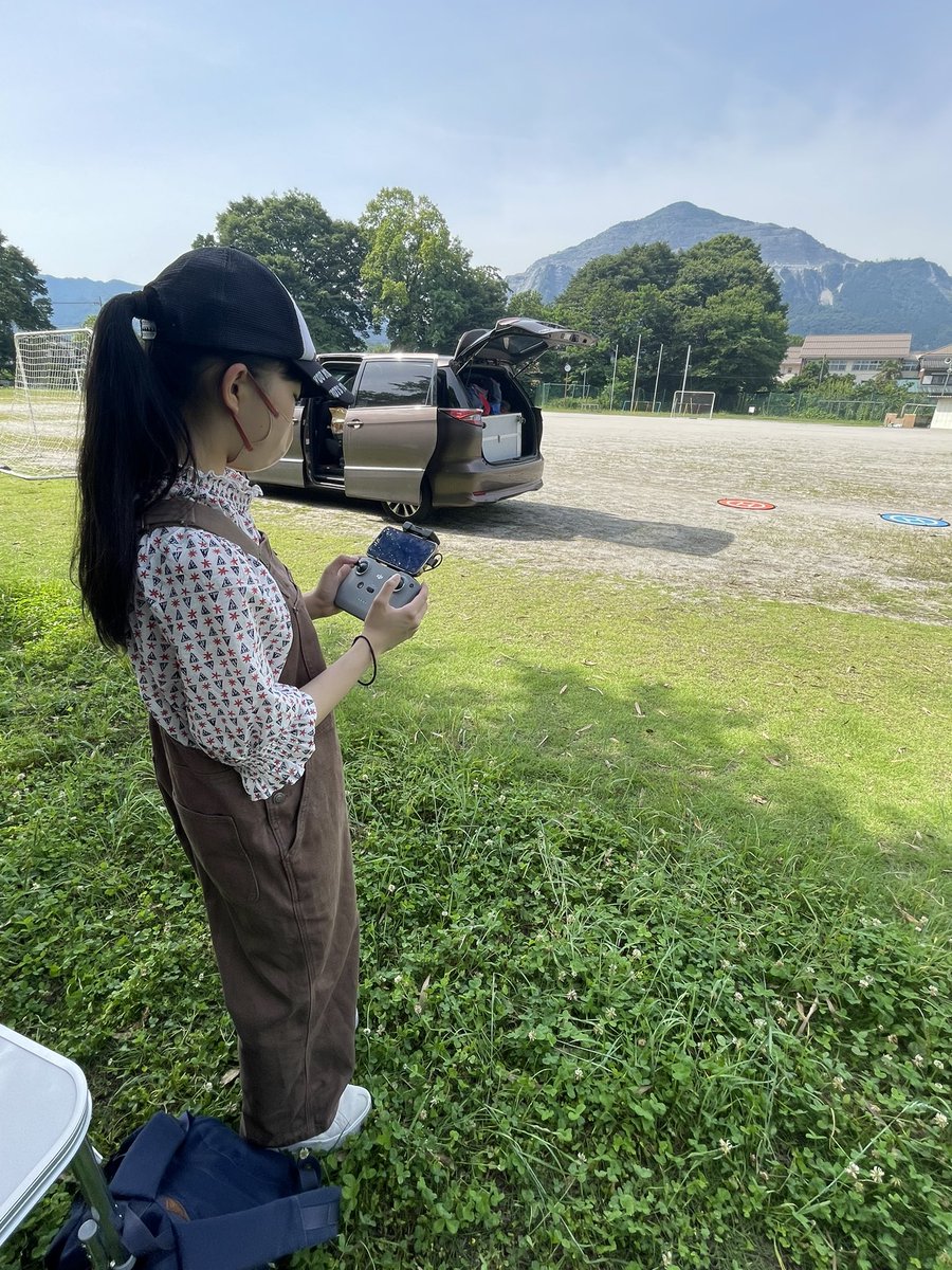 mapconcierge's tweet photo. 週末は埼玉県 #横瀬町 の災害時初動訓練に #DRONEBIRD として出動してきました。今年度の青学アドグル・ドローン部の新歓BBQも兼ねての訓練で、梅雨ど真ん中だけど快晴という完璧なコンディションの中、VTOL機から固定翼機、学生たちはマルチコプターを練習。次は夏合宿かな？ #古橋研究室 #よこらぼ https://t.co/Oz4XKfqPxR