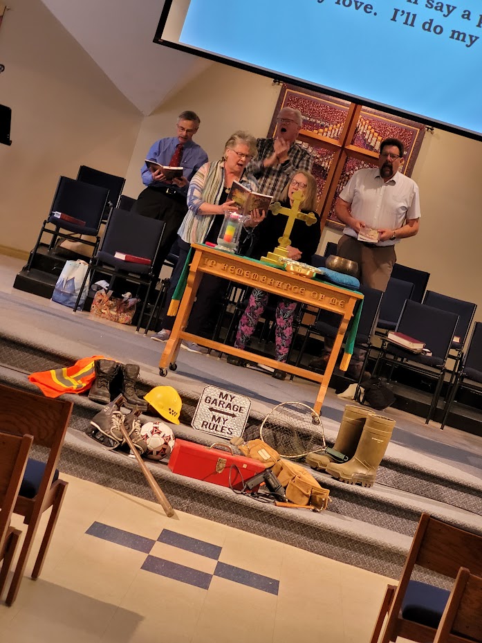 Worship is up online...a service of healing to help everyone still processing the stress and results of the wildfires in our community.  stlukesunited.ca Happy Father's Day 🙏🎼❤️