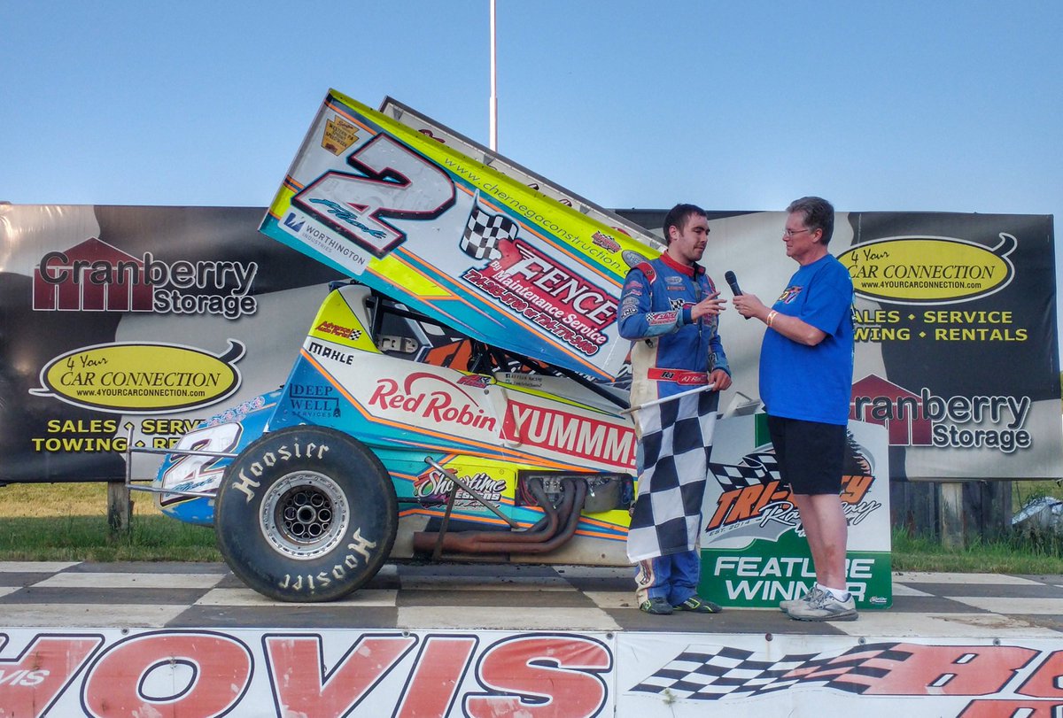 With a late race pass of Bob Felmlee, AJ Flick scores another win at Tri-City Raceway to close out the weekend