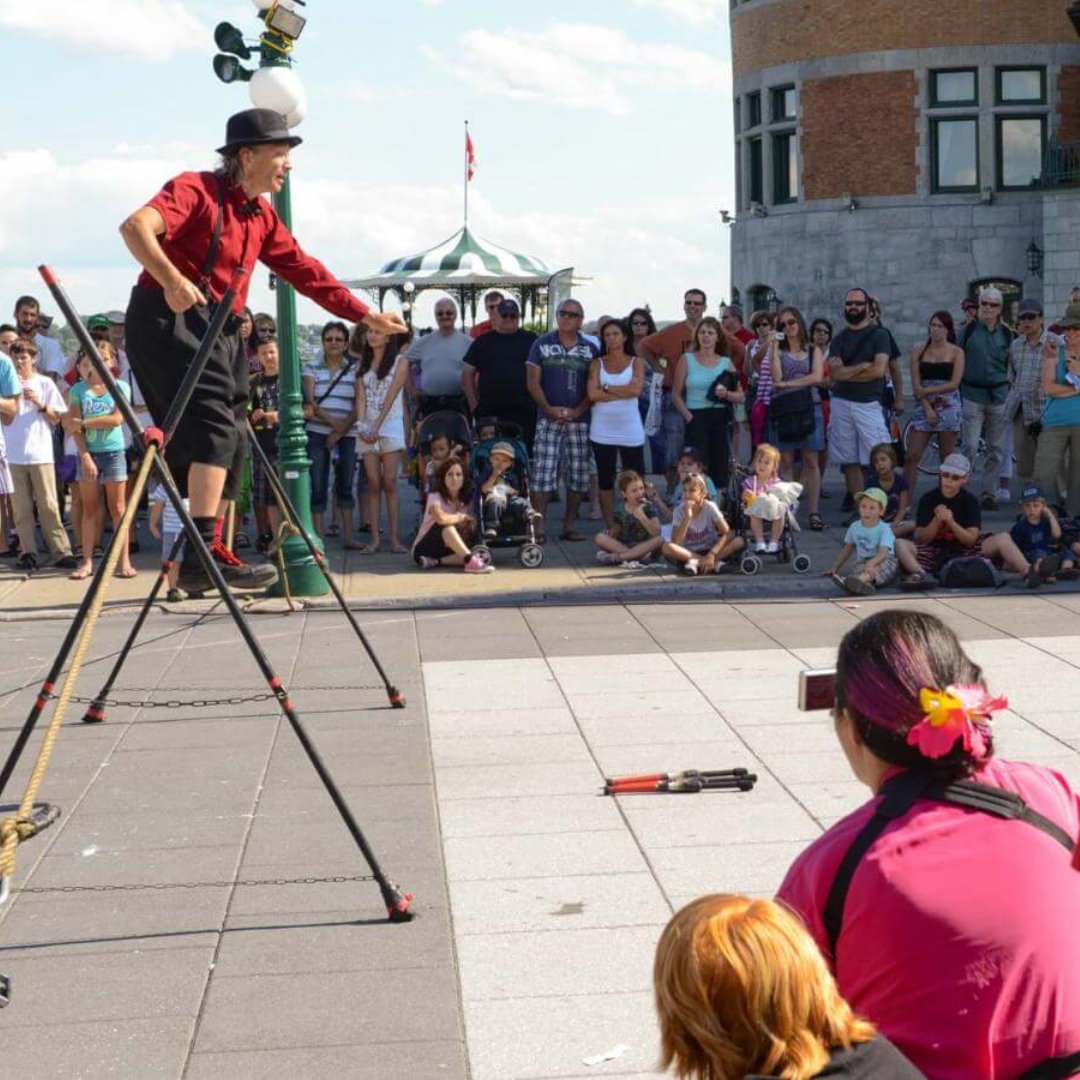 The Québec City region is the perfect place to make family memories 📸 this summer. Here are just a few of the special attractions that make Québec City the perfect Canadian family destination. 🚴🤹🌊 #quebeccite
 
👉 bit.ly/SummerFamilyVa…