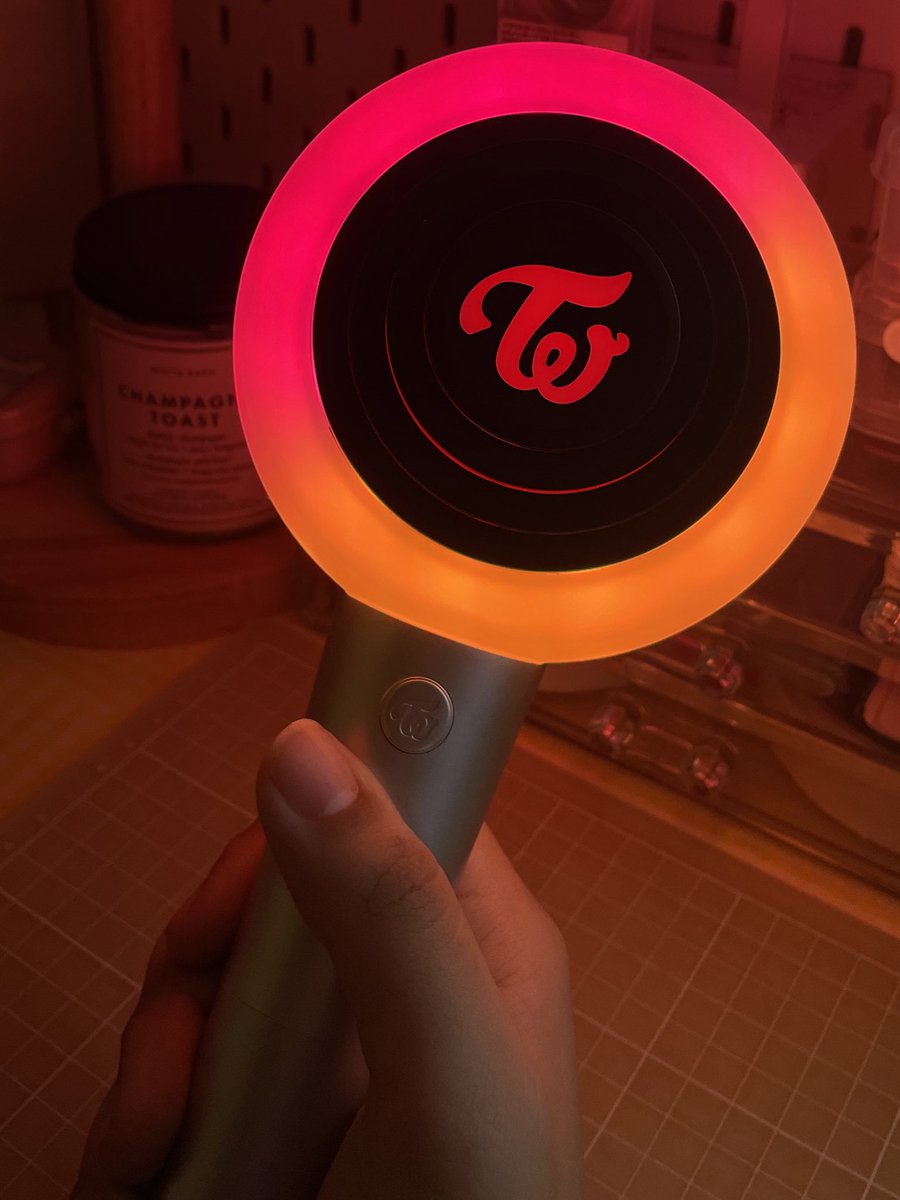 dubchaenq's tweet photo. 🍰 wts | lfb | ph

twice candy bong z 
   ✴︎ ₱1,500
   ✴︎ lightstick condi (10/10), box condi (7/10)
   ✴︎ mop: gcash | mod: sco
   ✴︎ official and can connect to the app

🏷 nayeon jeongyeon momo sana jihyo mina dahyun chaeyoung tzuyu ls cbz ver 2 https://t.co/WvBBCOlymV