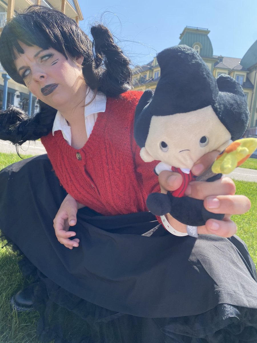 DiceGoblinz's tweet photo. @klei  took our little Higglets to yeticon this weekend and honest to god, they are the best things you’ve ever made. Love these things so much https://t.co/KcBLbHWObr