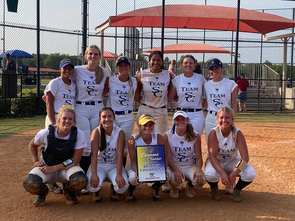 What a way to start the season!! 7-0 🥎🥎 Love these girls!!