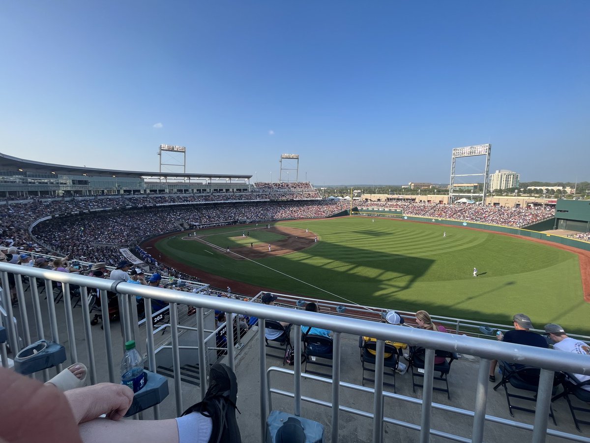 Johnson_Ag54's tweet photo. ⁦@CWSOmaha⁩   Don't care what anyone says, but organist is funny as heck!  One of my favorite parts of cws https://t.co/HkRzjjD9oa