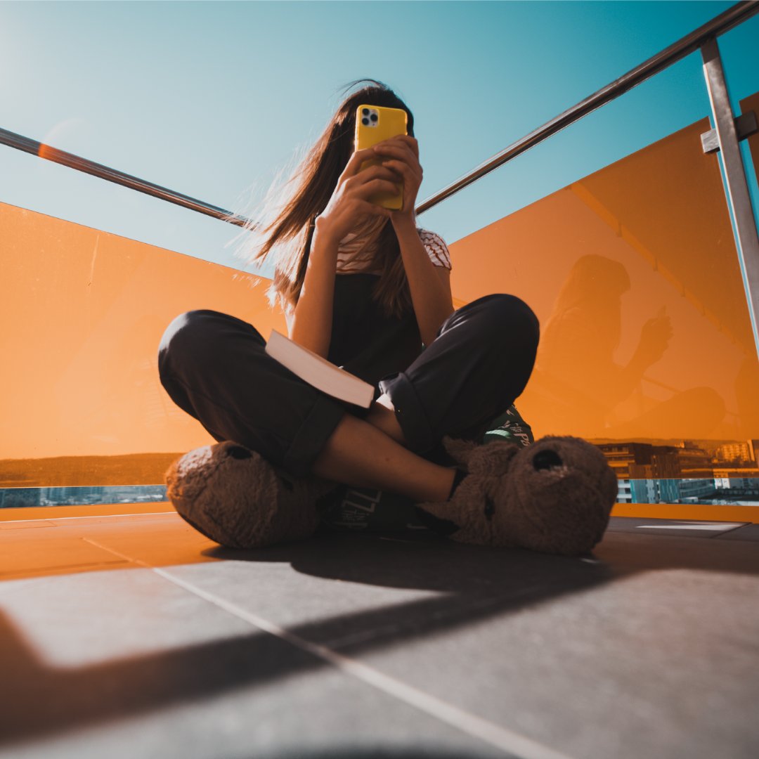 Did you know that approximately half of all web traffic worldwide is generated from mobile devices? So what does this mean for your website? When designing your website, you need to make sure that it is not only accessible from mobile devices but also responsive to them.