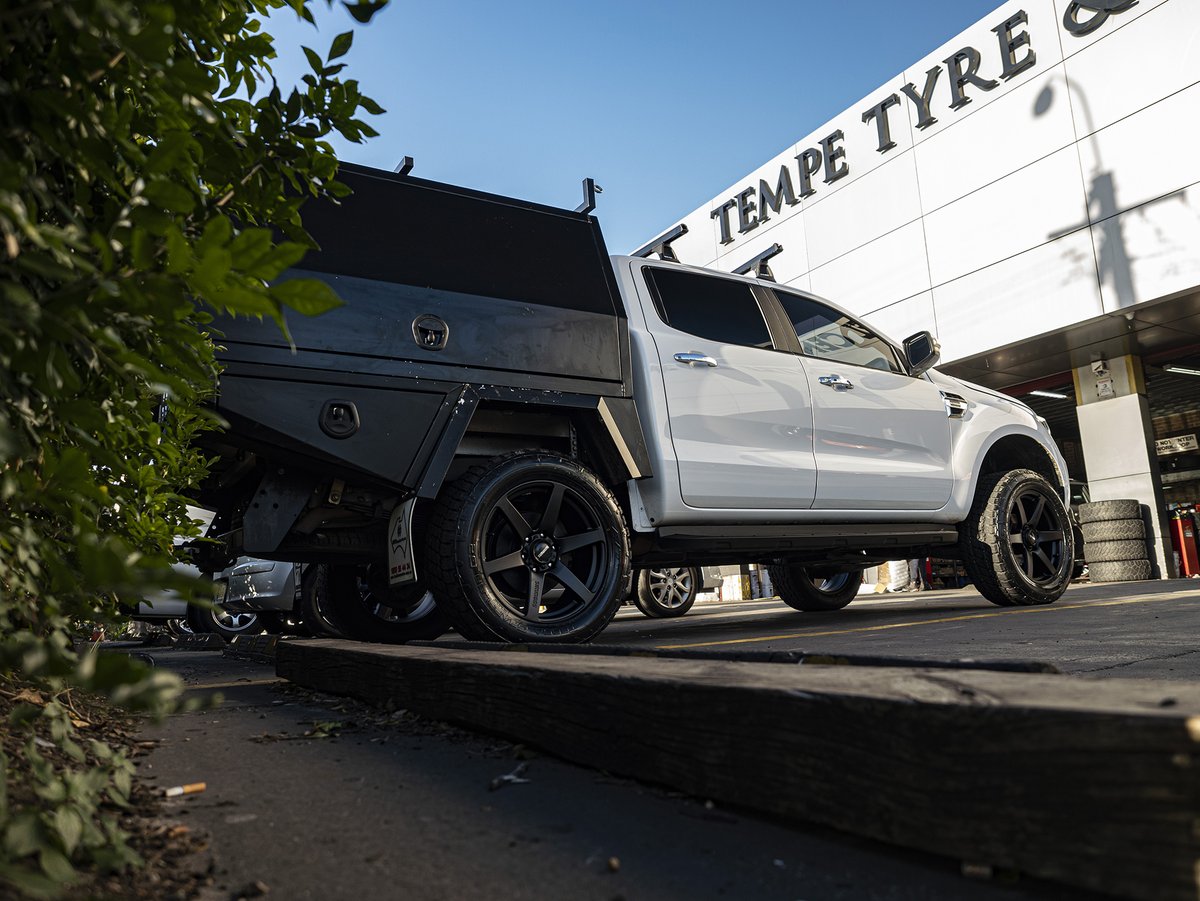 Ford Ranger 💪💪

Simmons S6 🔥
20 inch
Matte Black NCT

NITTO TERRA GRAPPLER
275/55R20

#nittotires #nitto #fordrangergram #fordrangeraustralia #fordrangers #fordranger4x4 #4x4 #adventure #offroad #whiteutes #utesaustralia #sydney #simmonswheels #simmonsaustralia