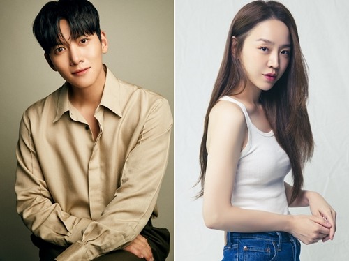#ShinHyeSun & #JiChangWook officially confirmed to star in upcoming jtbc romcom 'Welcome to Samdalri'

Helmed by #WhenTheCamelliaBlooms PD and #GoBackCouple writer. It's scheduled to air in the 2nd half of 2023

n.news.naver.com/entertain/now/…