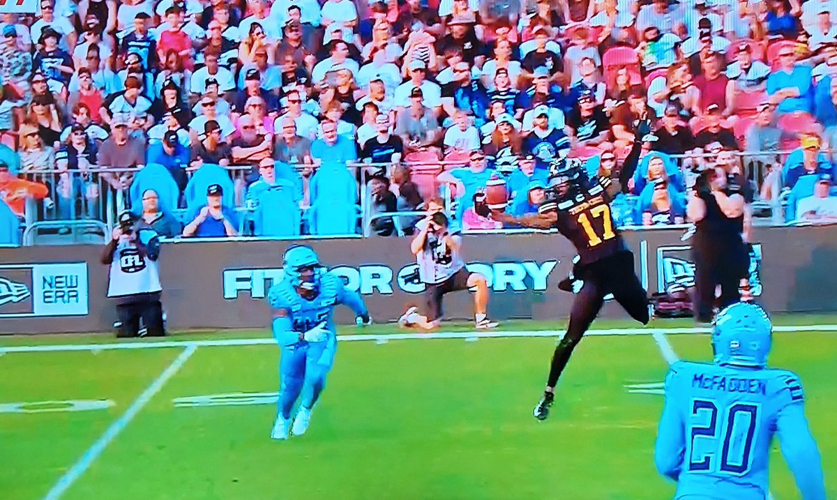 Early Catch Of The Year candidate from Terry Godwin II. One-handed brilliance!
#RepFromSectionX #CFL #Argonauts #TigerCats #Toronto #Hamilton #JoinTheHerd 🦌