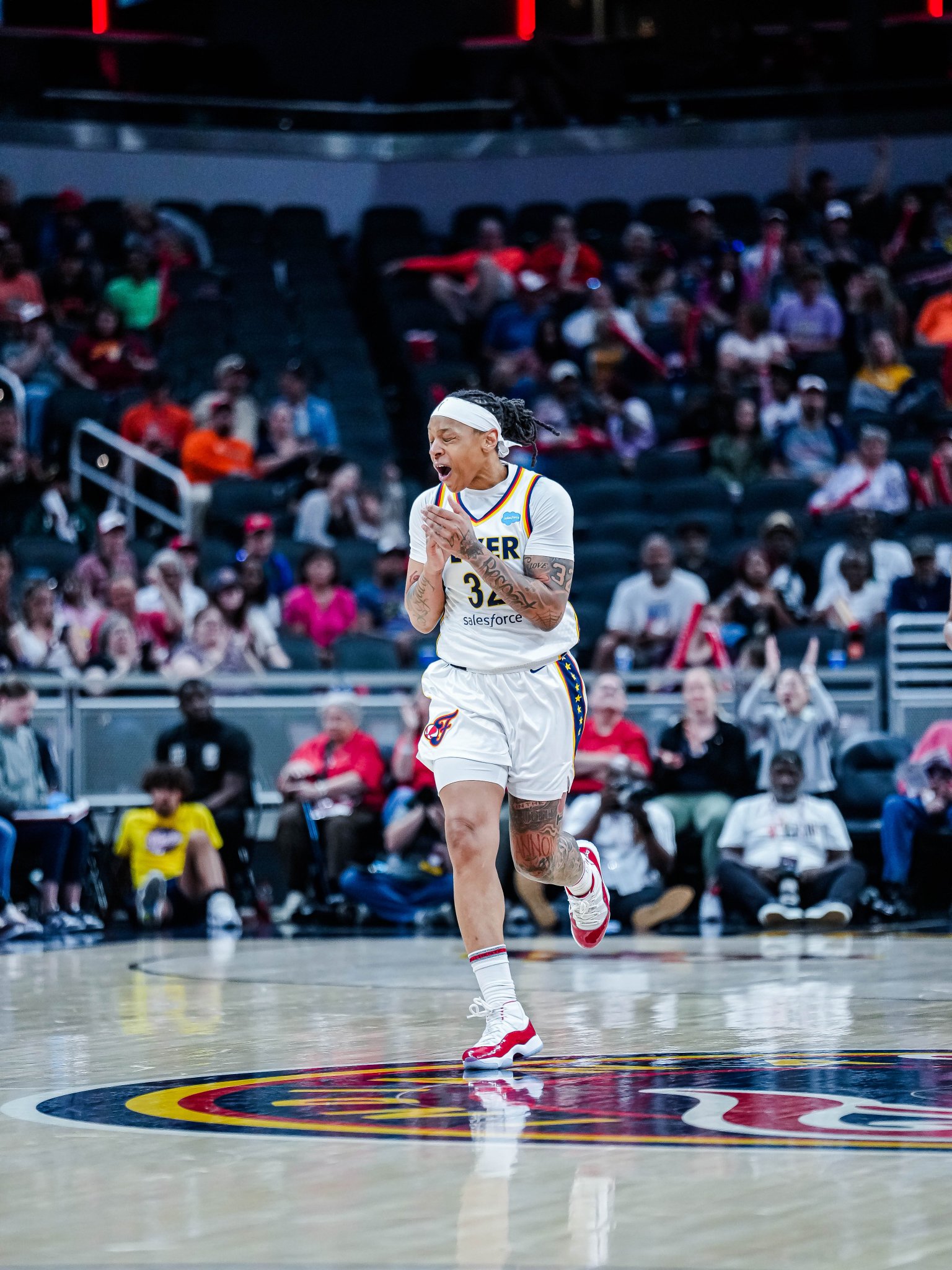 Indiana Fever on Twitter: &ldquo;our fave frames of the night. 📸 https://t.co