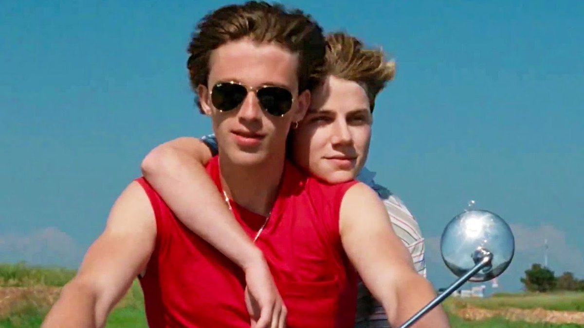 poptime's tweet photo. 🚨 DEBATE: Qual o melhor filme de romance gay que vocês já assistiram? https://t.co/gL4u9L01iD