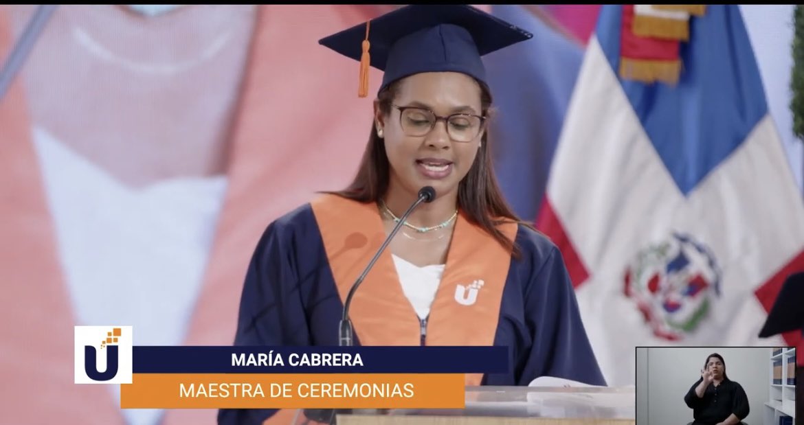 MMariaCabrera's tweet photo. Los procesos para cada quien es distinto, a su tiempo, bajo los planes de Dios, tanto por agradecer… ✨ abraza tus logros, y sigue trabajando… 

Gracias a la @UAPATEINFORMA por permitirme conducir la Sexagésima Octava Graduación Ordinaria. https://t.co/iMBSNcgT28