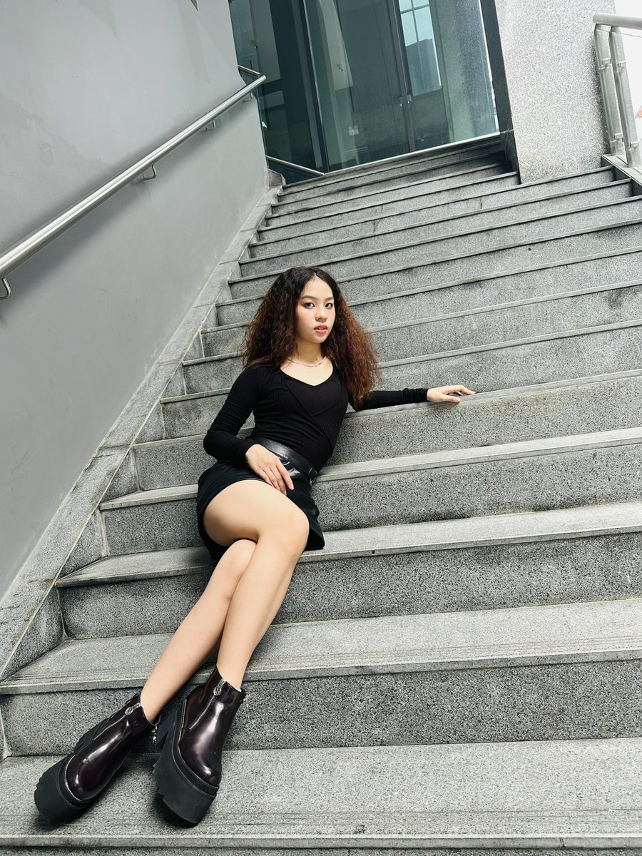 CrystalNguyen09's tweet photo. Fashion style speaks to your personality.

Model :  #NguyenNhatAnhMinh
#ModelNguyễnNhậtÁnhMinh
#ÁnhMinh  #CrystalNguyen09 #CrystalNguyen 
#Fashion #Model
#Photoshoot https://t.co/51DvHo1MH4