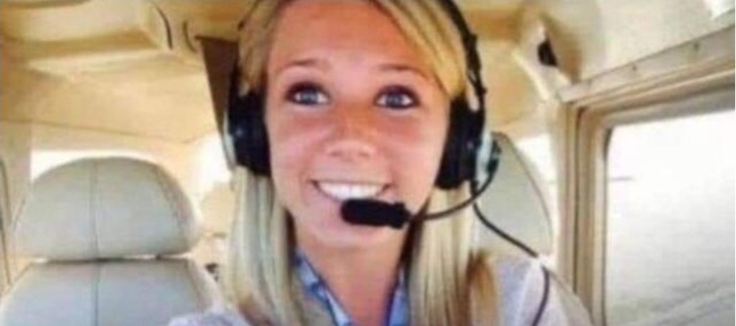 614clinton's tweet photo. A frantic young blonde calls out a mayday.

"My pilot has had a heart attack and is dead and I don't know how to fly."

She hears a voice over the radio saying,
"This is air traffic control and I hear you loud and clear.

I will talk you through this and get you back on the ground.

Everything will be fine! What is your height and position?"

She replied, "I am 5'4 and I am in the front seat.

After a long pause, "Okay" says the voice on the radio.

"Now, repeat after me."

"Our Father who art in heaven….."

#614clinton