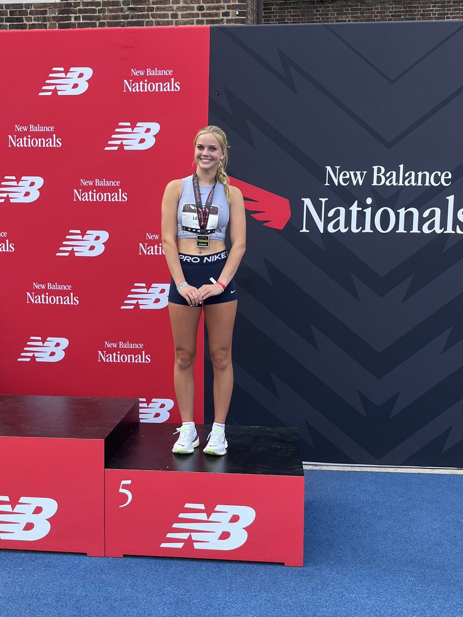 North Girls Running tweet media