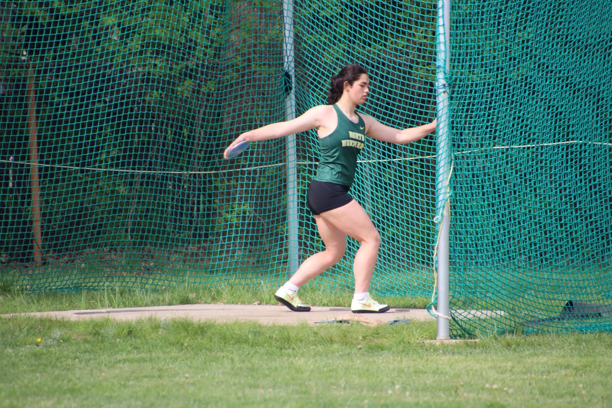 North Girls Running tweet media