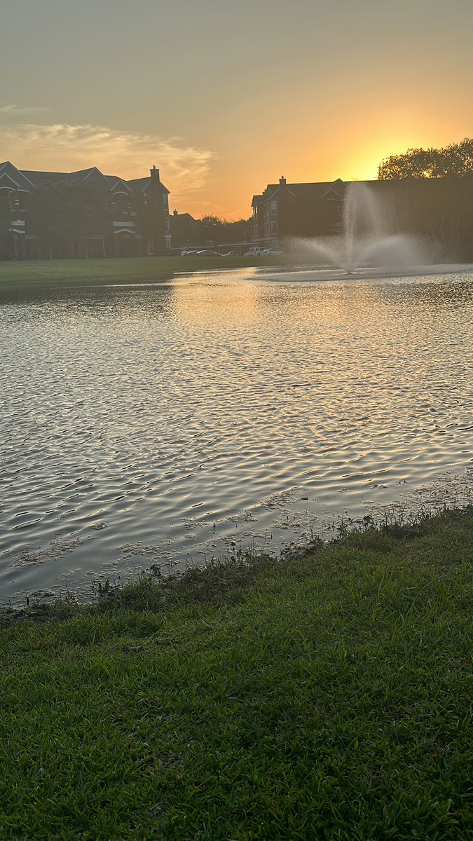 DatMillerman10's tweet image. This shit way to piece ful