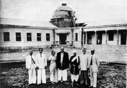 19th June #TheDayInHistory

#OTD in 1950, Dr #BabaSahebAmbedkar established 'Milind College' at Aurangabad. On 1st Sept 1950, President of India Dr #RajendraPrasad laid foundation stone of college. The 7th Nizam of #Hyderabad, Mir Osman Ali Khan had allotted 54 acres of land.