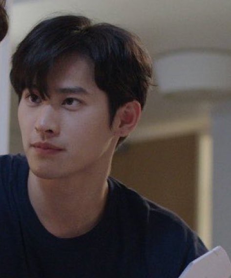 kaopoompat's tweet photo. obsessed with me?                   all my life. https://t.co/ndnf9RoJPw