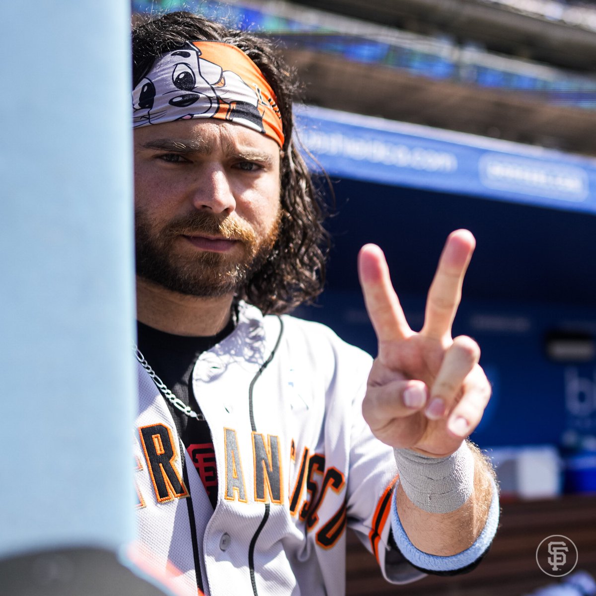 SFGiants's tweet photo. See you at @OracleParkSF tomorrow ✌️ https://t.co/0AiP5ZHxP2