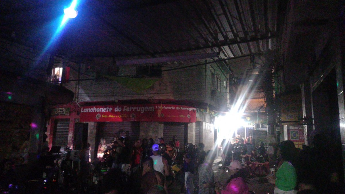 Vem que dá Tempo ainda 🍺🍻🥳
Pagode da Maro