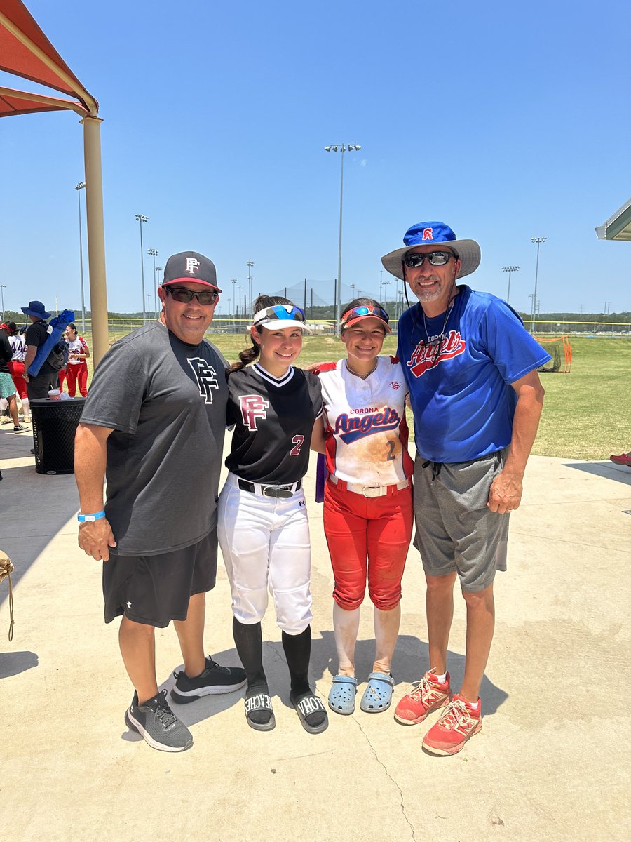 CoachMelendez7's tweet image. Just 2 proud Dads/Coaches’ on Father’s Day w/ their Stud Daughters, both 1st Team All District Selections! Proud of who they are &amp;amp; who they represent. Kaman’s/Melendez’s tough combination when they are on the field! ⁦#CoronaAngels #PFSTX got some good ones! ⁦@TonyKaman⁩