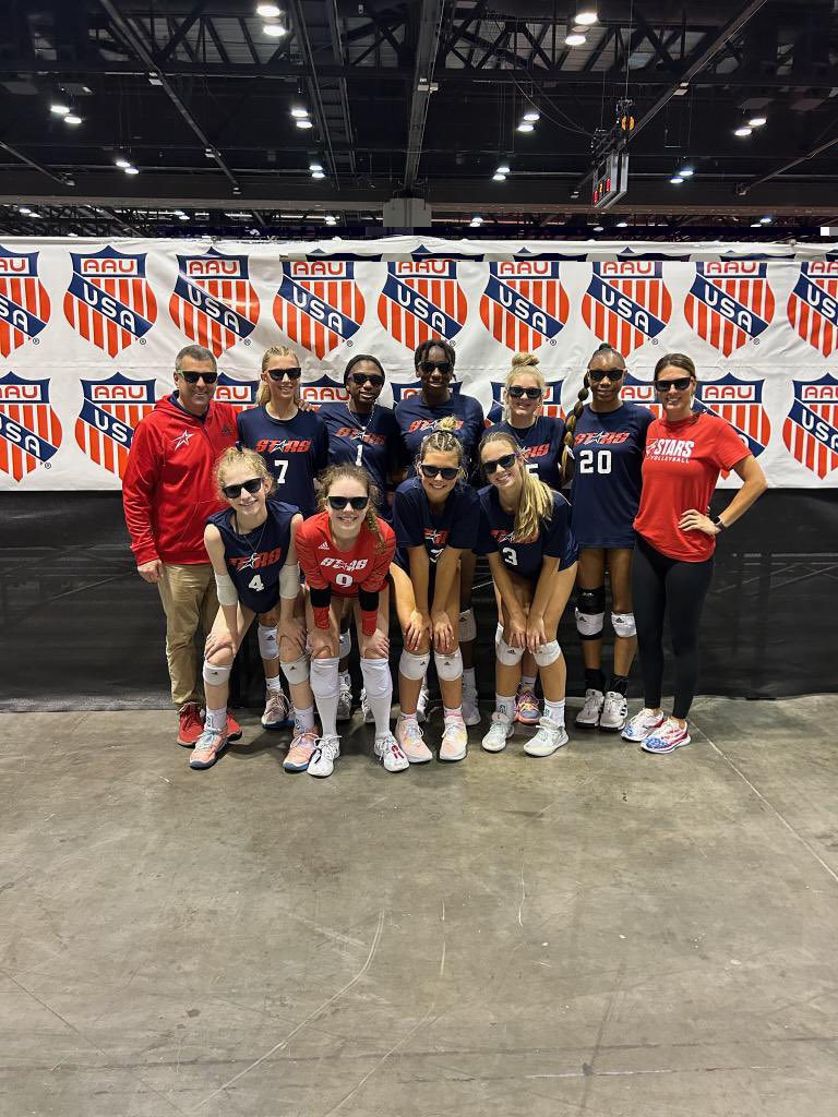 Stars 15 Bing finished 3-0 on day one! Day two, we play on Court 32 at 7:30am and 9:30am. #ETR #BuiltDifferent #volleyball #volleyballgirls #eyesup