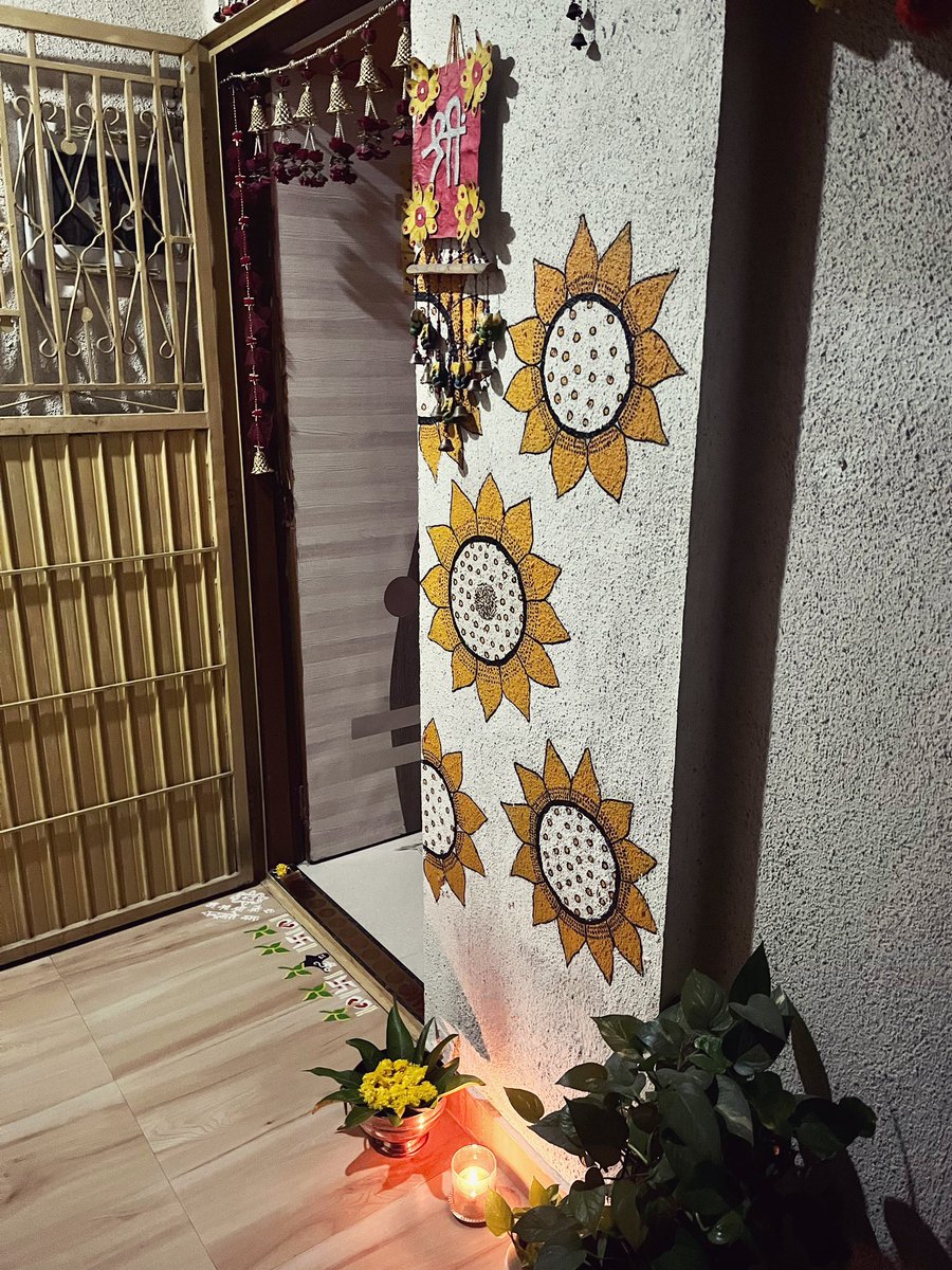 Getting up bright and early to begin the routine... 🤩
Have a wonderful week ahead! 😍

#brightmorning
#routine
#NewWeek
#MondayMotivaton
#HappyMonday