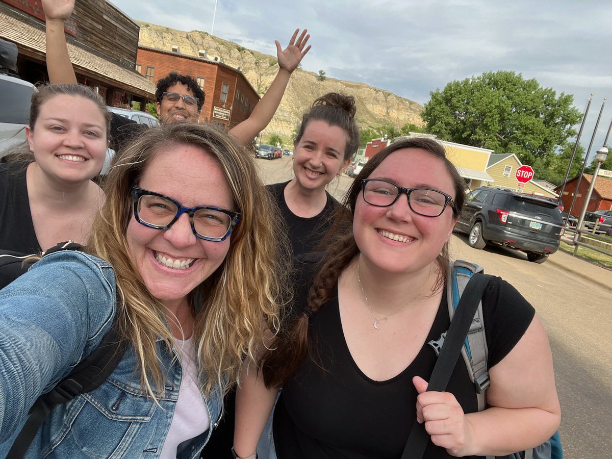 Hunt_Institute's tweet photo. Team THI is enjoying the views and some delicious pizza as we get ready for #NDLR23! 

Can’t wait to welcome legislators tomorrow for some fantastic #education conversations led by our incredible resource experts! https://t.co/2DSymwyheN
