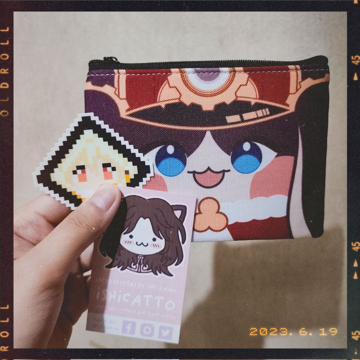 darurunii's tweet photo. Excited with my Pompom wallet
(⁠*⁠˘⁠︶⁠˘⁠*⁠)⁠.⁠｡⁠*⁠♡
This wonderful stuff is from @ishicatto✨ Check out her stuffs on Shopee (⁠~⁠￣⁠³⁠￣⁠)⁠~ https://t.co/oh6M6ZSXnF