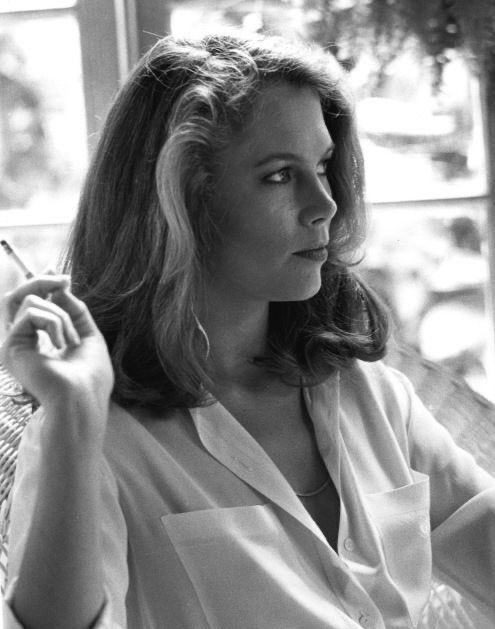 Happy birthday to Kathleen Turner!

Body Heat (1981) 