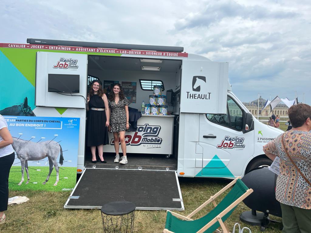 Quel bonheur de retrouver dimanche à l’occasion du #prixfediane <a href="/francegalop/">France Galop</a> tous les membres du codir @EcoleAFASEC  so chic et so glamour pour venir soutenir tous les talents des écuries de course et notamment ceux #madeinafase : Aurélien Lemaitre, Christopher Head et son équipe