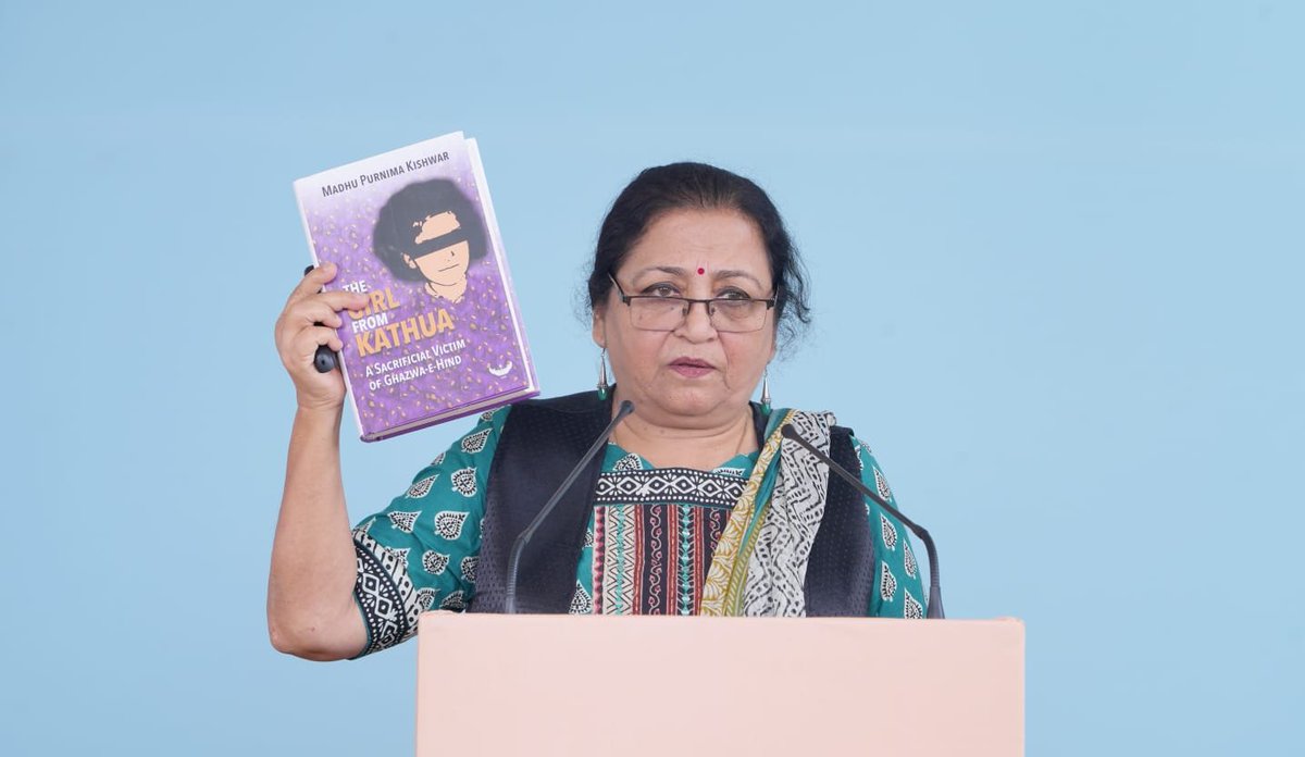 Prof. @madhukishwar (Editor, Manushi) exposing the gruesome truth of ‘Kathua Murder Case’ at the #Vaishvik_HinduRashtra_Mahotsav 

After a meticulous 3 year investigation, she unveils the astute tactics employed by the Mufti government in utilizing mainstream media &…