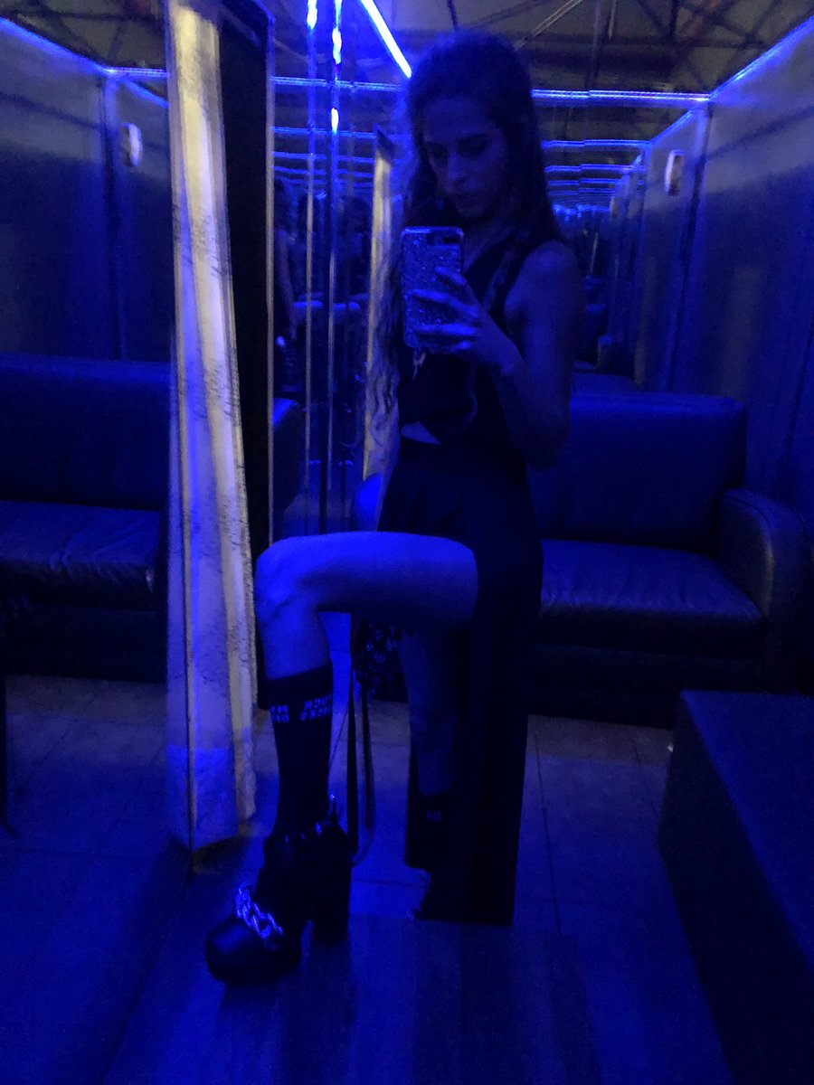 Goddessxxxxxxxx's tweet photo. I’ll step all over you ;) 
#footfetısh #findom #findomgoddess https://t.co/MEJnIqXwNu