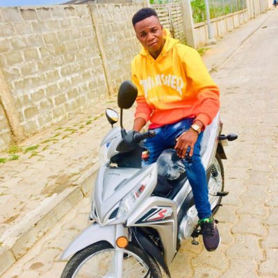 KuivonE's tweet photo. #NouvellePhotoDeProfil https://t.co/rxSSLKhYC0
