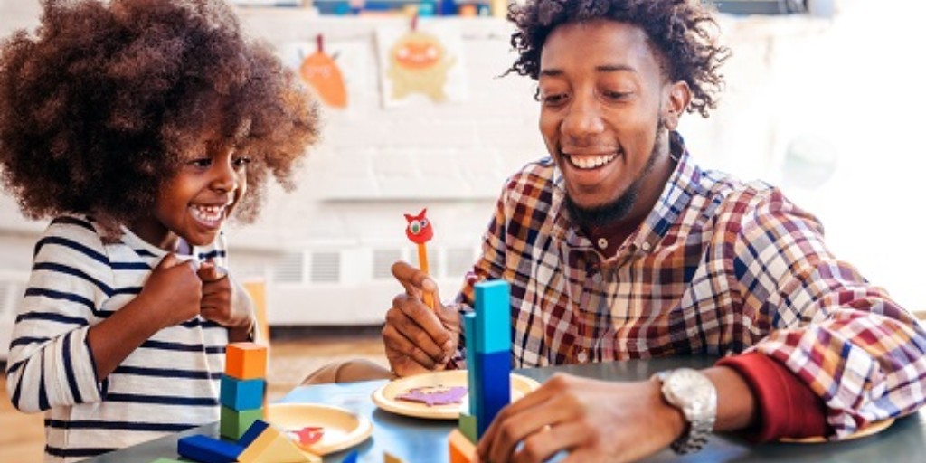 AboutKidsHealth's tweet photo. Spatial reasoning is an essential part of art, physical education, math and science. Discover how you can help foster spatial reasoning skills while playing with your child: https://t.co/qfkkyfUDQj #Learning #SpacialReasoning #Parenting https://t.co/WfoY38YL8i
