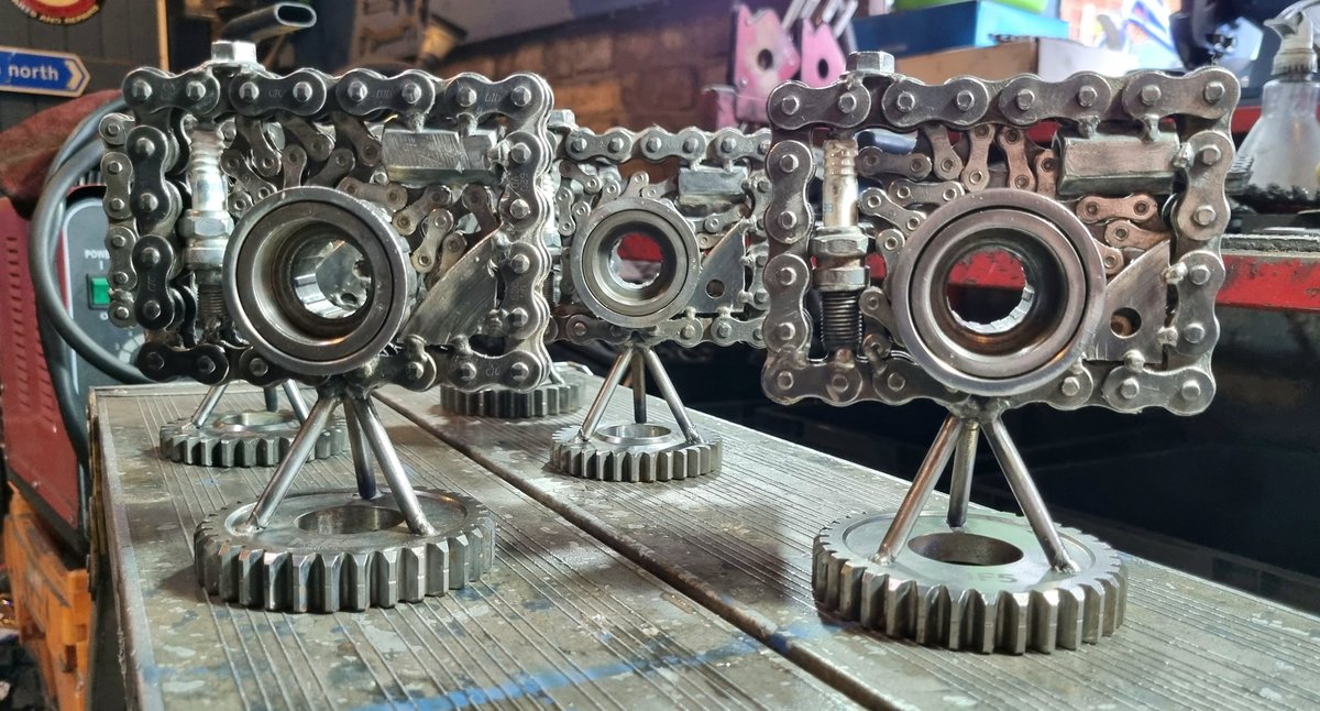 Manged to get five more trophies done for <a href="/Digi_Northants/">Digital Northants</a> #MergedFutures5 

Just got to give them their coats of lacquer. Then I can do the last four.

Thanks again to <a href="/USB2U/">USB2U - The Branded Tech Experts</a> for the lazer etching.

#Northampton #Northamptonshire
#YesterdaysJunk
#Photography #Camera