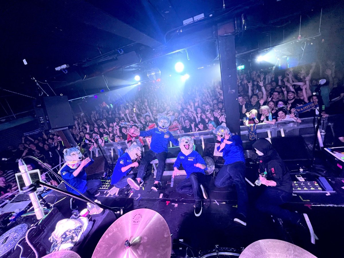 mwamjapan's tweet photo. Had a great night in Manchester
Wolves on Parade at the Rebellion

Cheers to the people of the Madchester！ https://t.co/z6R9sWii9K