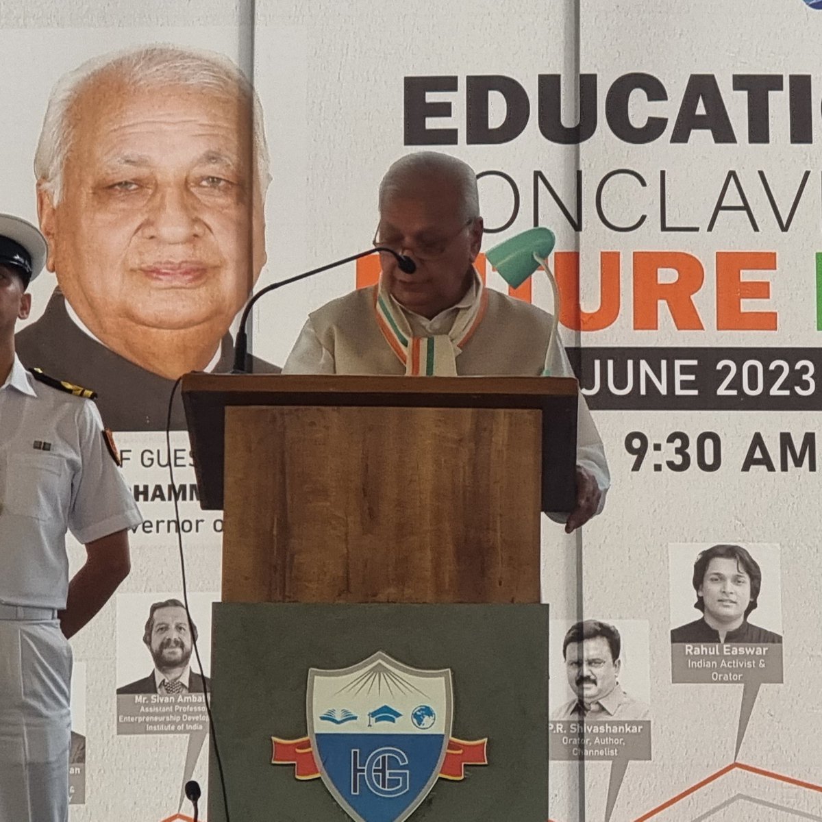 Inspirational speech by @KeralaGovernor Sri Arif Mohammed Khan Ji at #HolyGrace Thrissur.

Invoked #Vivekananda #Gandhiji and issues #Kerala faces in Higher Education.