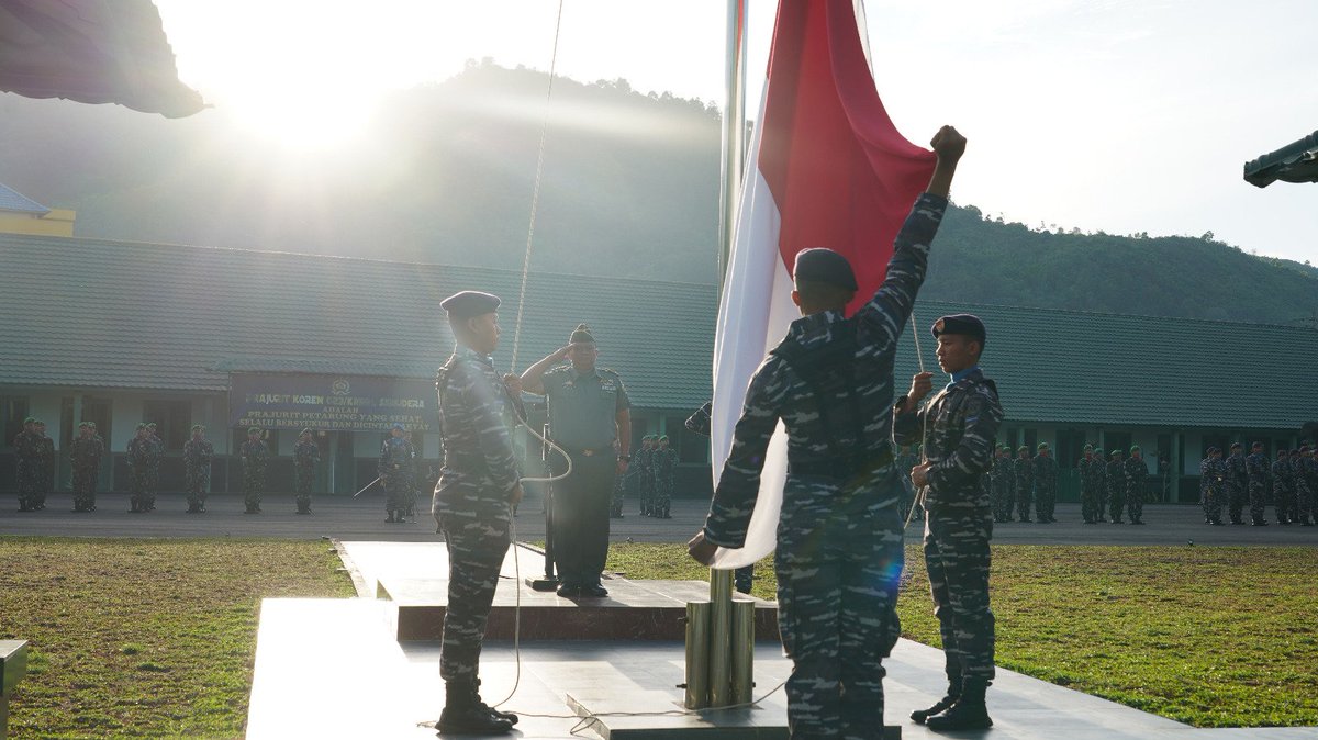 Korem023_ks's tweet photo. Korem023/KS gelar upacara 17an bulan Juni 2023 https://t.co/yWpk3XmWh4