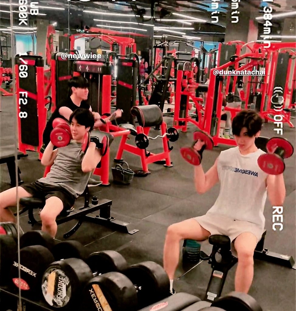 tpwkx_'s tweet image. #Armwc IG

#Newwiee #dunknatachai 🏋🏻‍♂️🏋🏻