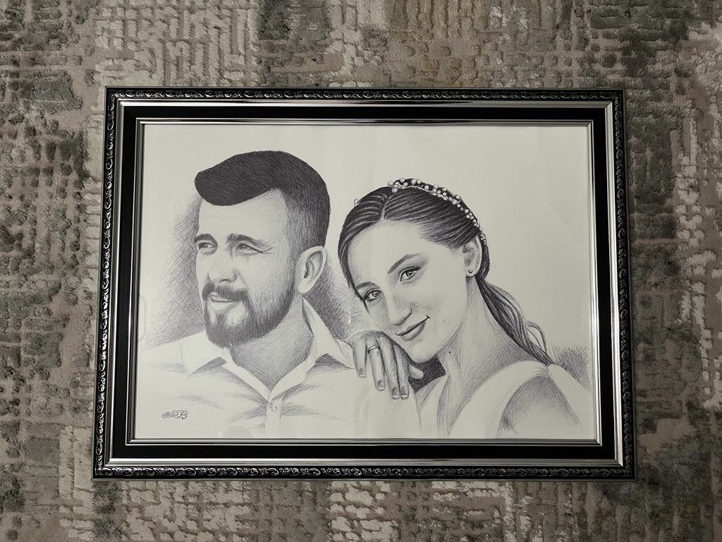 Tükenmez Kalem Portre Çalışmam Çerçeveye Girmiş. Güzel Günlerde Seyretmeleri Dileğiyle 🥰
#art #artist #sipariş