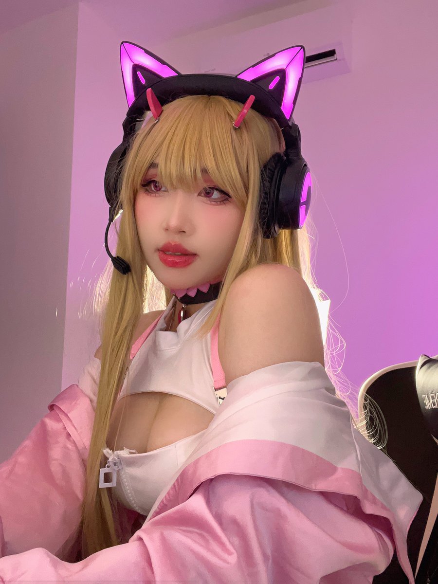 juubiisan's tweet photo. I cosplay Viper from Nikke 
#NikkeGoddessofVictory #Viper https://t.co/cePVWLxtw4