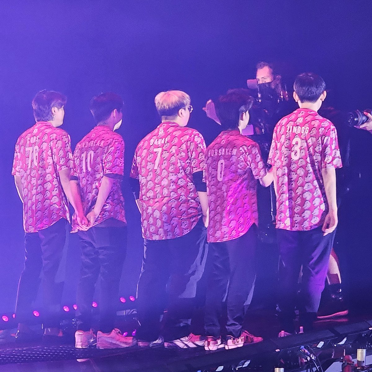 maipenr33718533's tweet image. PRX five people,one heart 💜 #pprxteam